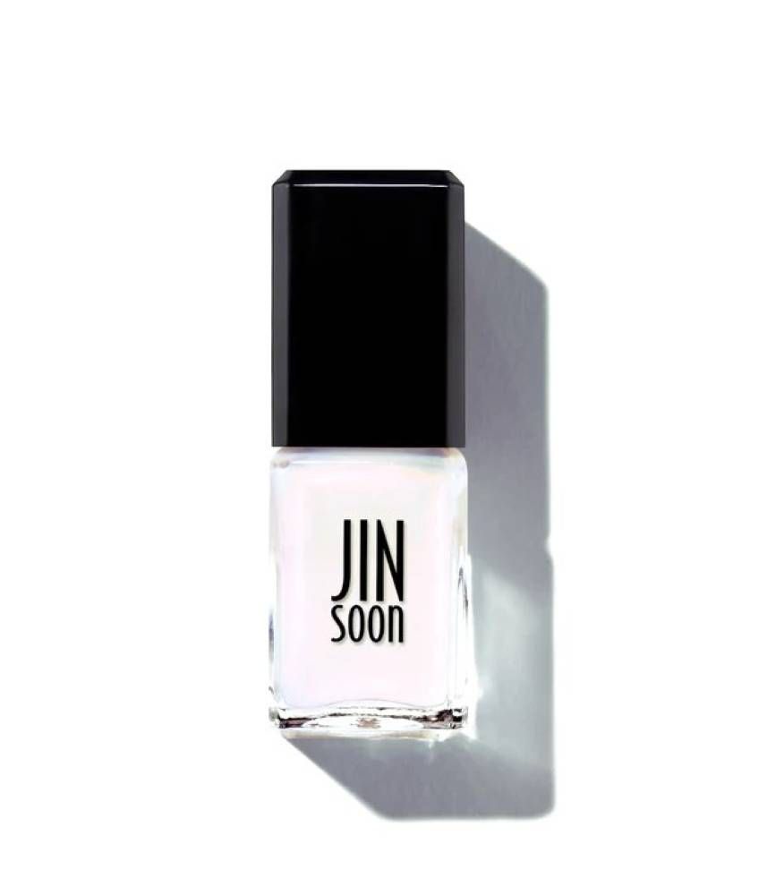 مناكير أبيض لؤلؤي من جين سون Jin Soon