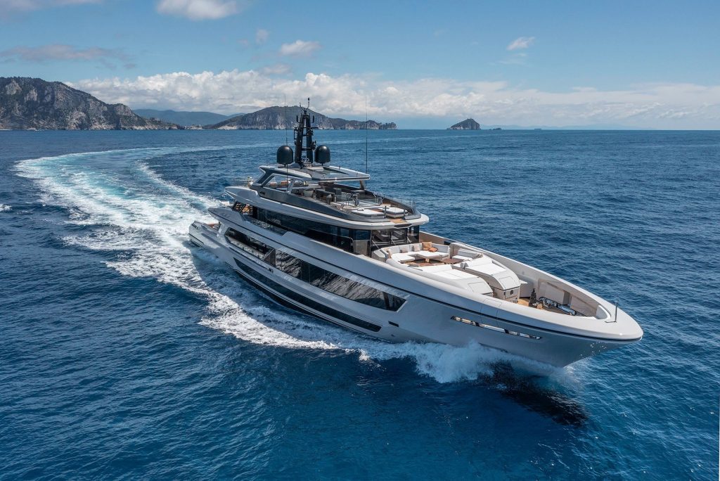 يخت Baglietto T52